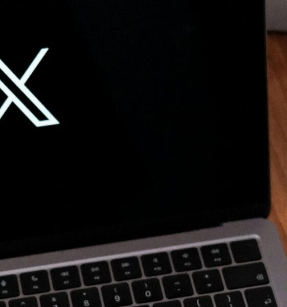 Photo by Matias Mango: https://www.pexels.com/photo/laptop-with-social-media-icon-on-desk-19826625/